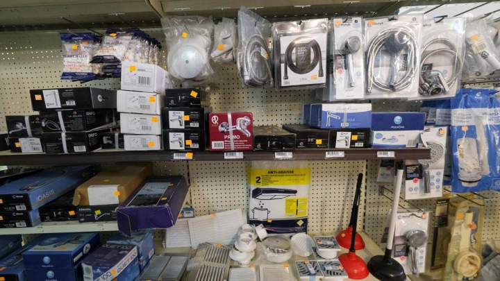 Vente d'articles de bricolage à La Réunion